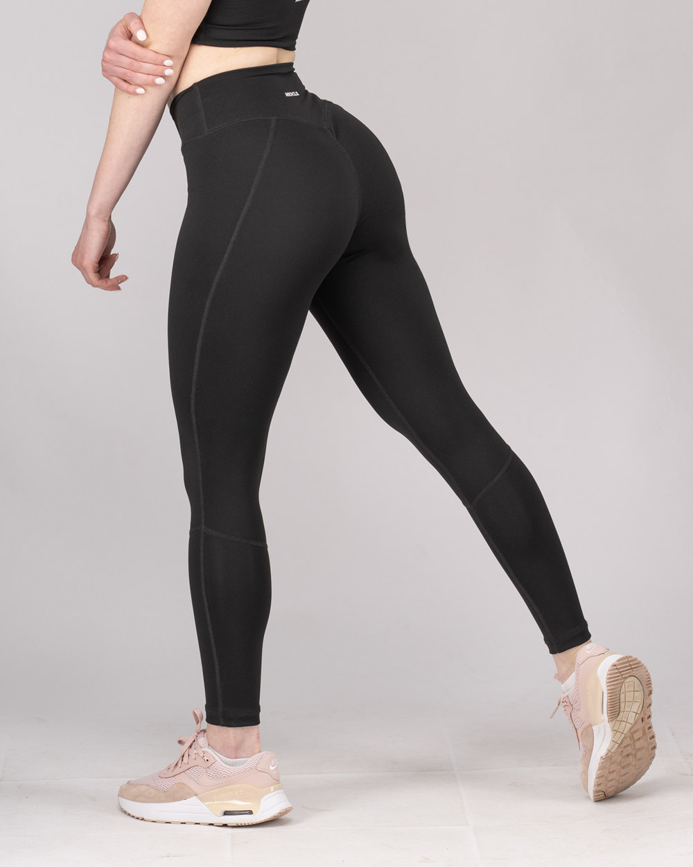 Black Lotus Atlet Helanke